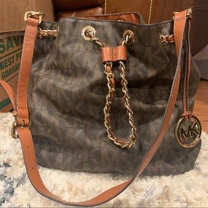 Michael Kors Bucket Bag